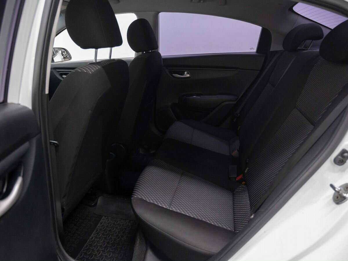 Купить Kia Rio, 2018, 139 000 км, фото №9