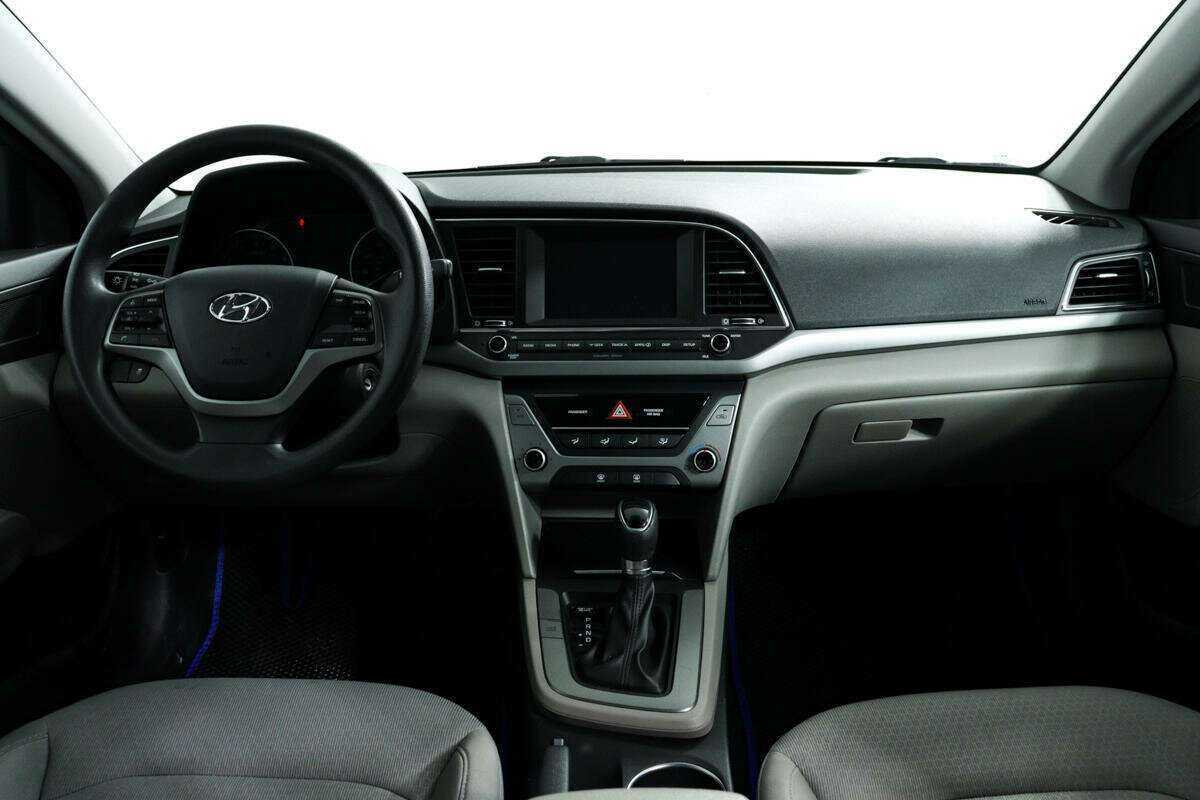 Купить Hyundai Elantra, 2016, 141 140 км, фото №11