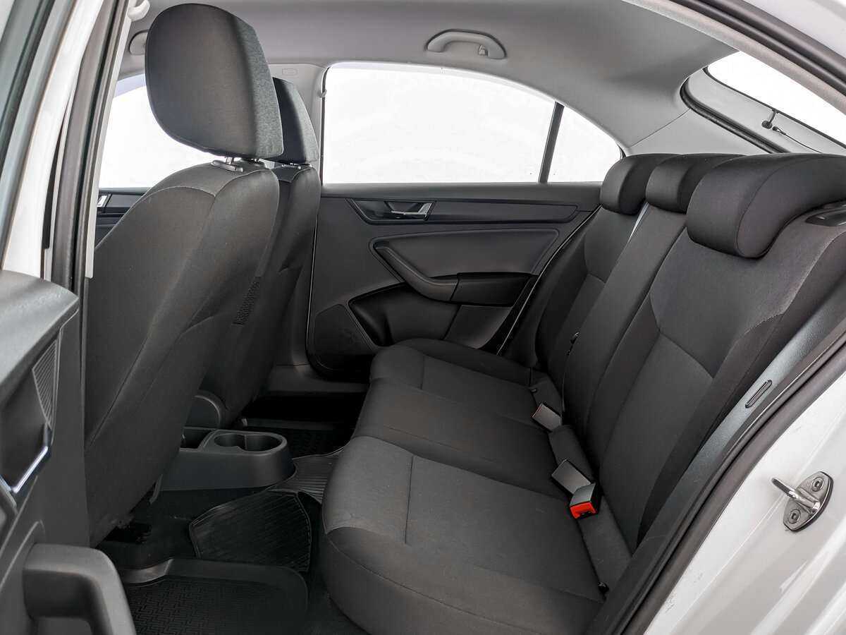 Купить Skoda Rapid, 2017, 117 370 км, фото №10