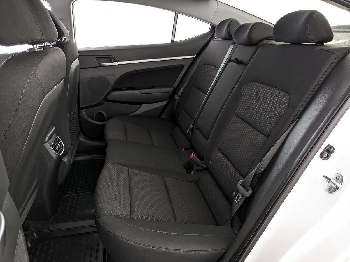Купить Hyundai Elantra, 2020, 68 111 км, фото №18