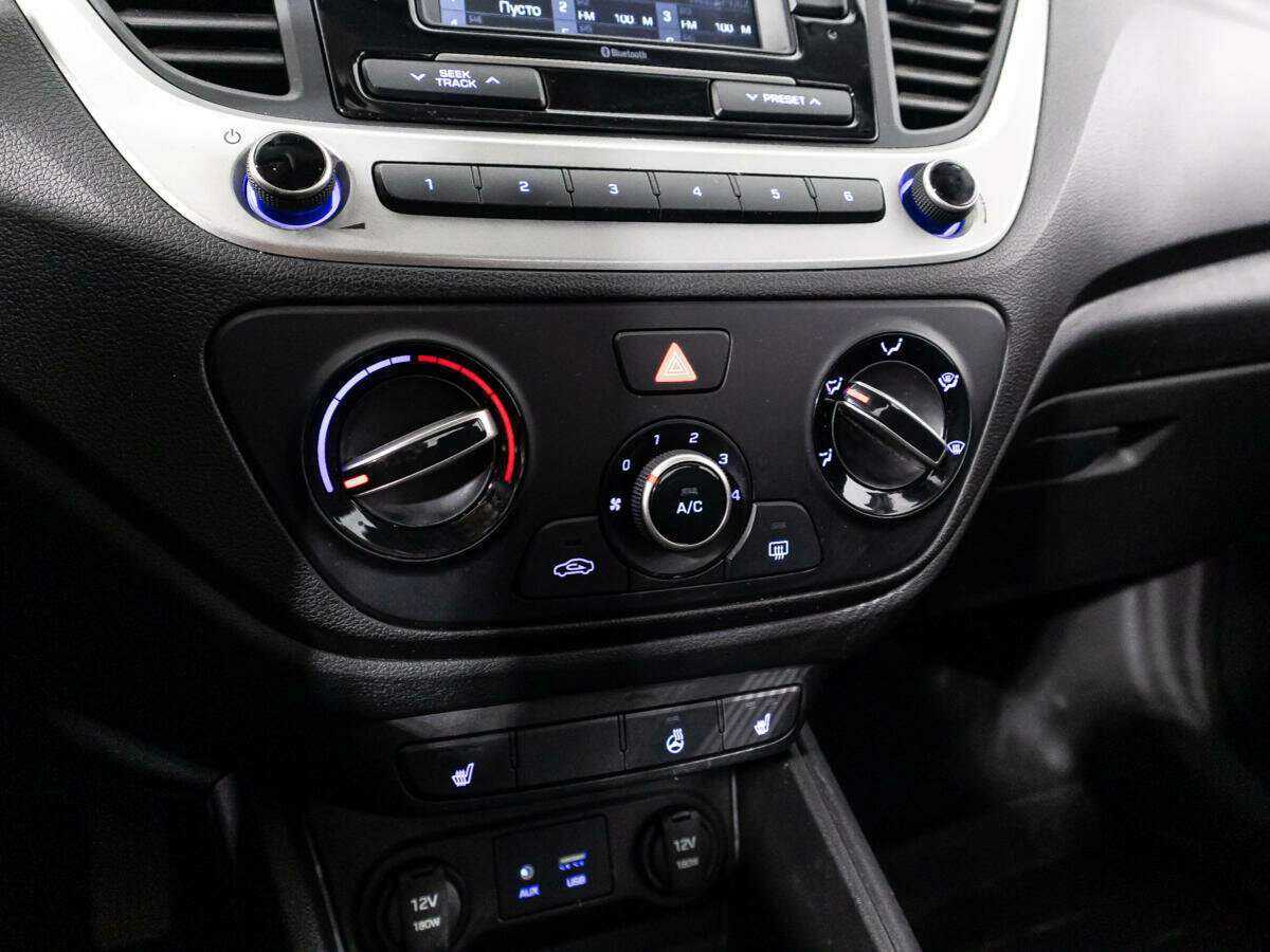 Купить Hyundai Solaris, 2017, 69 118 км, фото №15