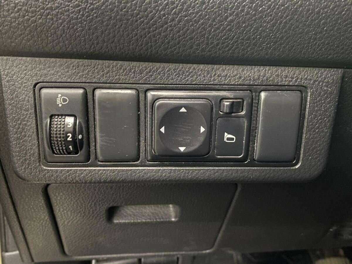 Купить Nissan Tiida, 2013, 211 000 км, фото №15