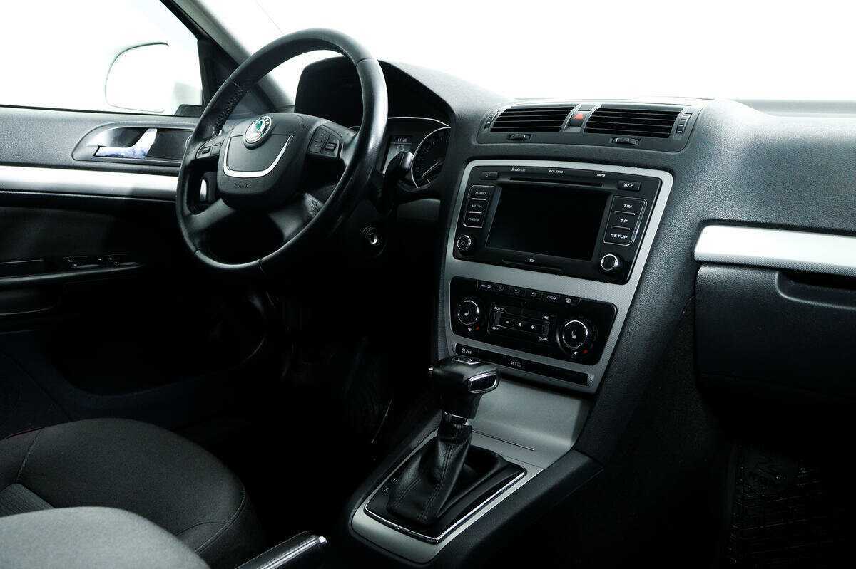 Купить Skoda Octavia, 2012, 222 474 км, фото №8