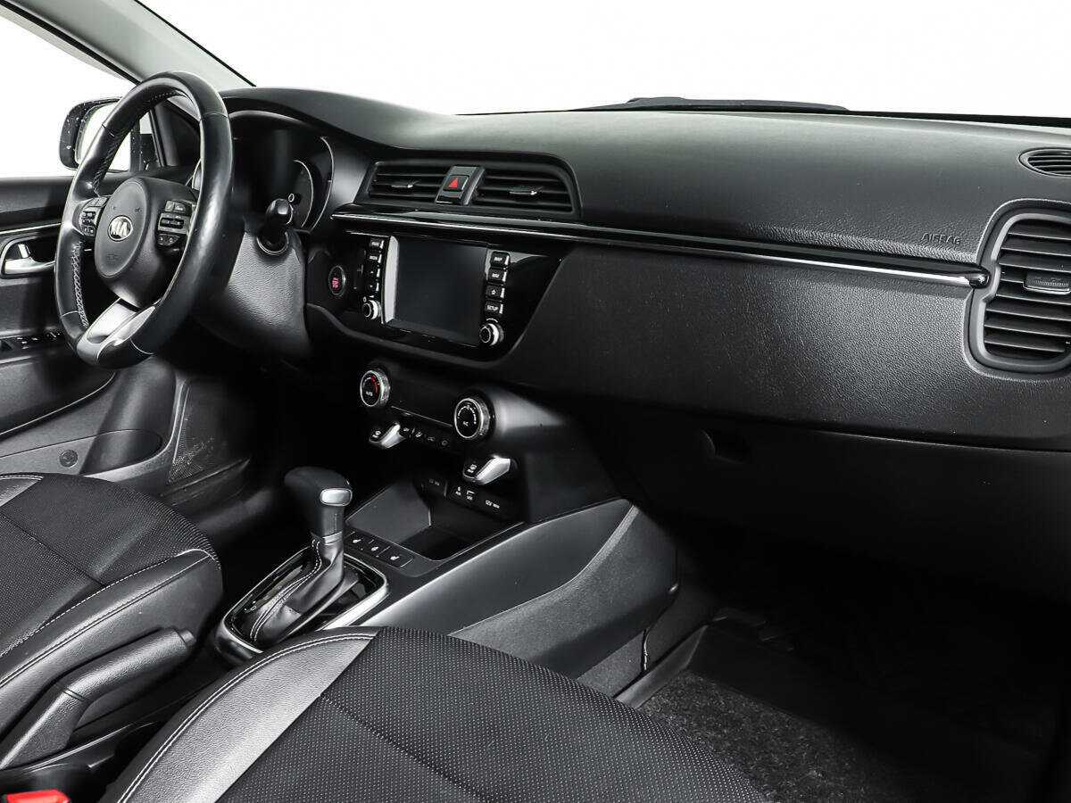 Купить Kia Rio X-Line, 2018, 64 289 км, фото №9
