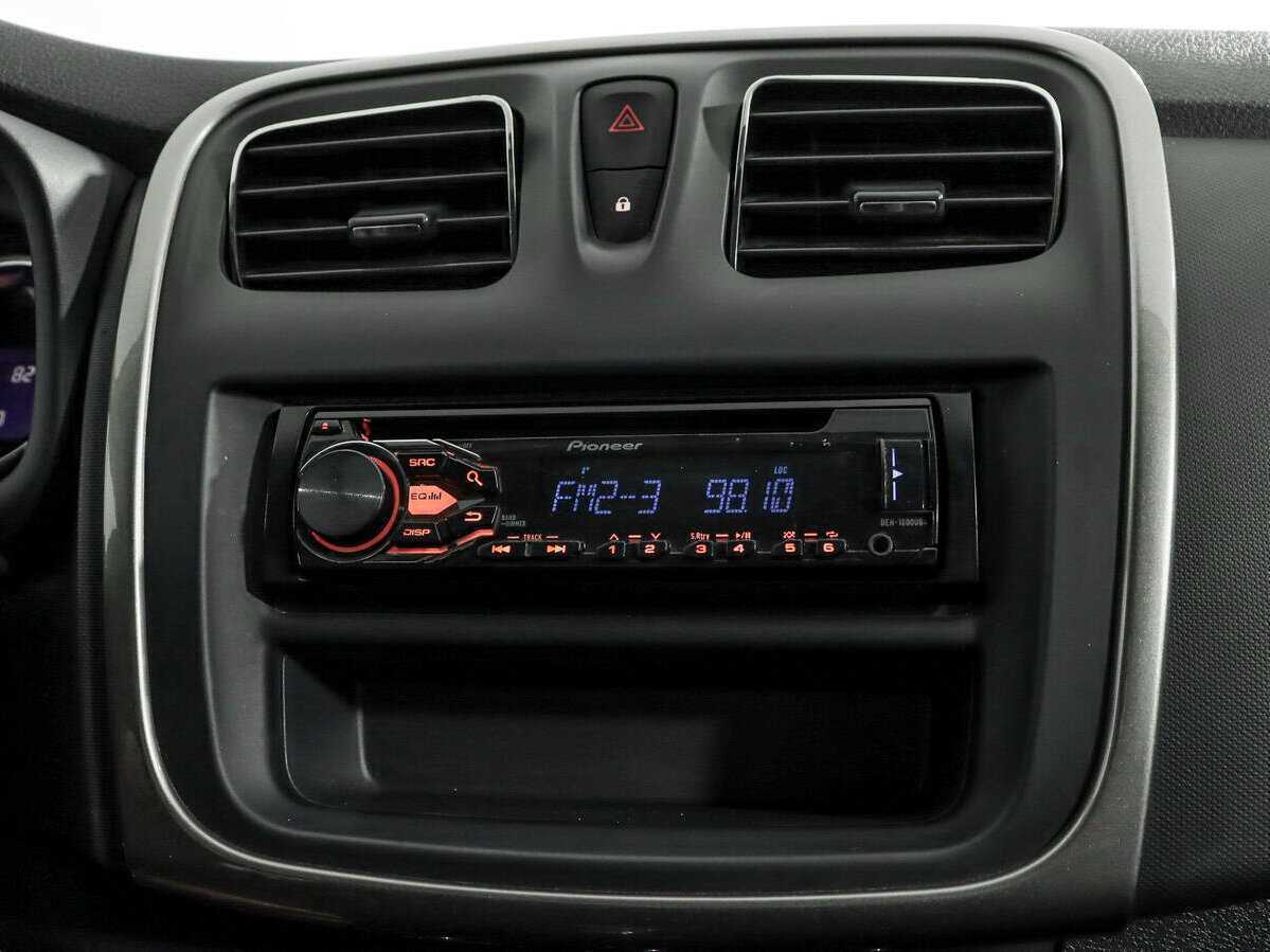 Купить Renault Sandero Stepway, 2016, 80 720 км, фото №14