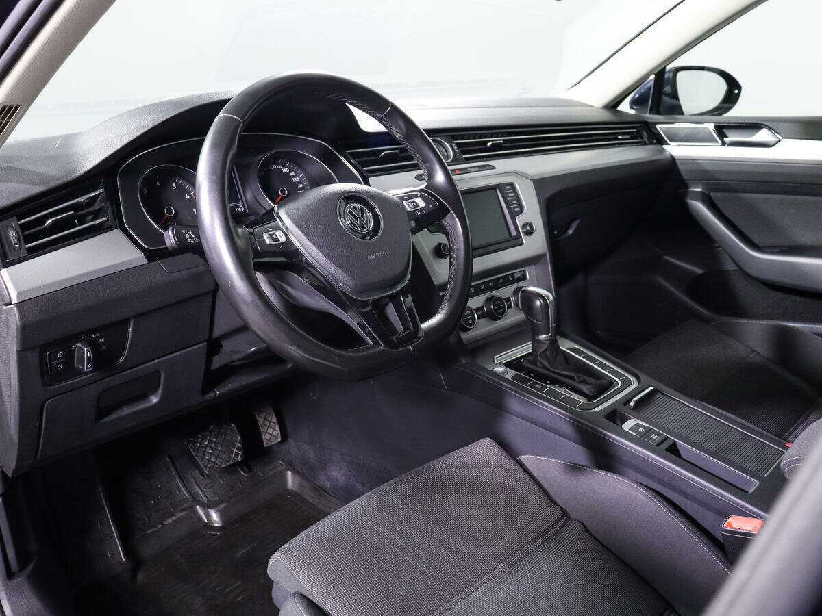 Купить Volkswagen Passat, 2016, 75 100 км, фото №12
