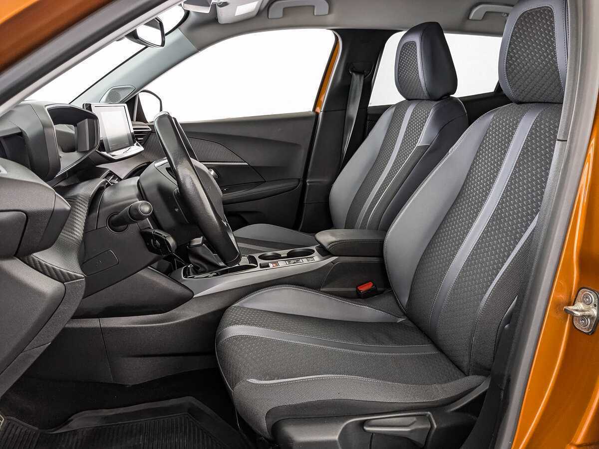Купить Peugeot 2008 6AT, 2020, 54 859 км, фото №16