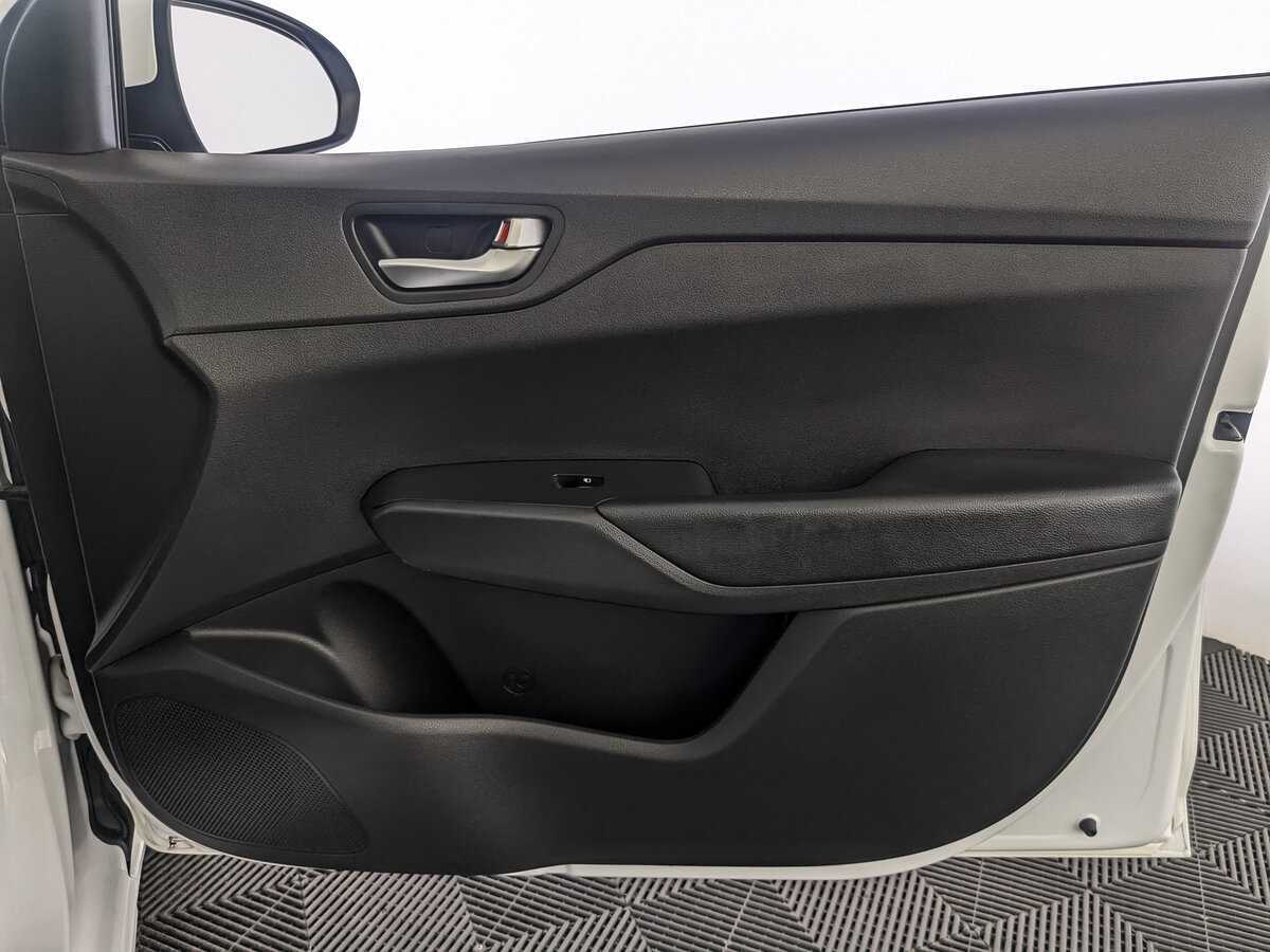 Купить Hyundai Solaris, 2020, 139 289 км, фото №18