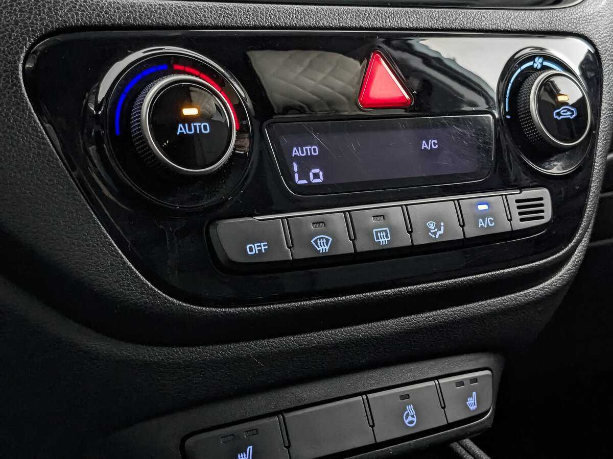 Купить Hyundai Solaris, 2020, 82 754 км, фото №17