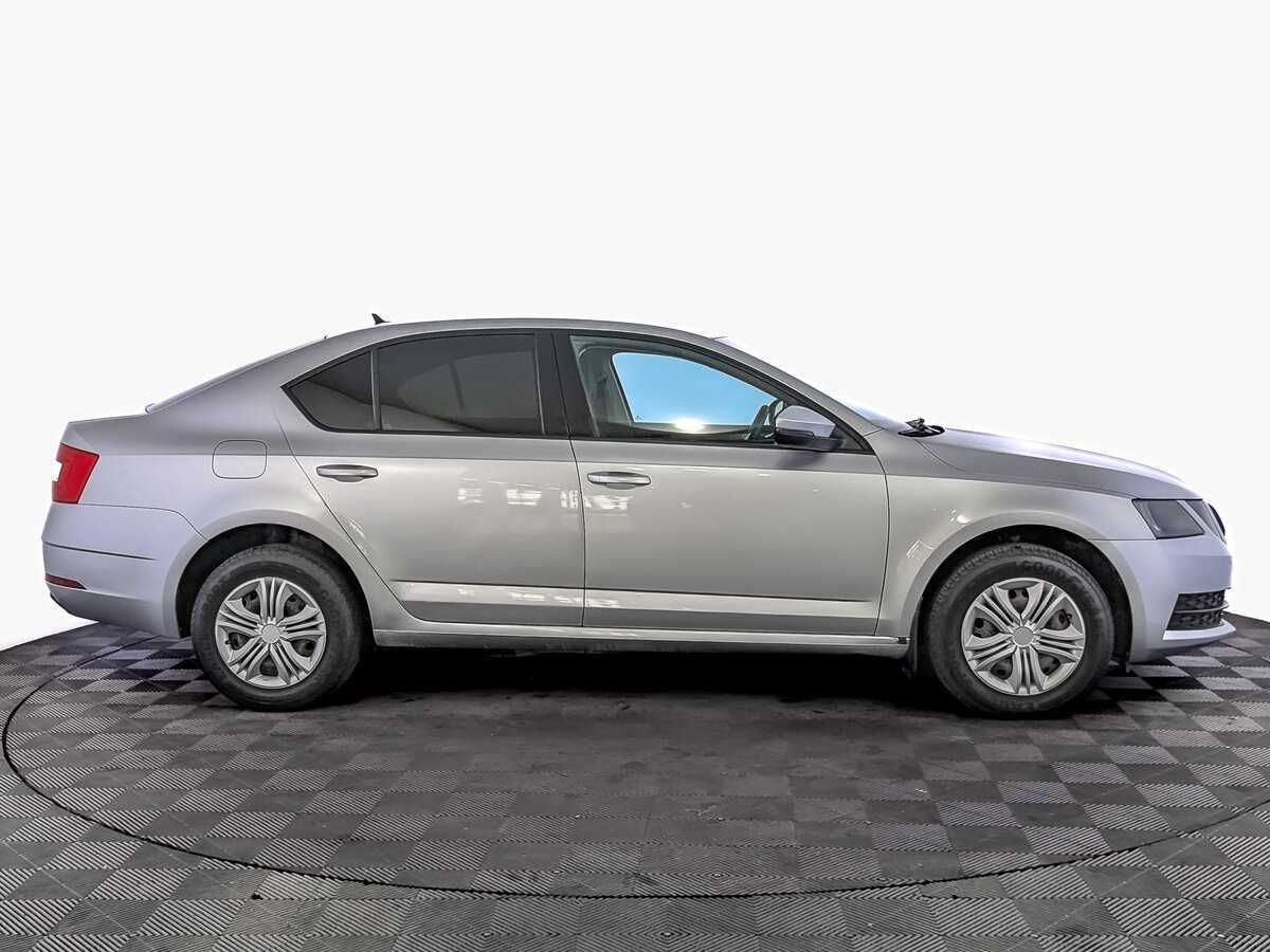 Купить Skoda Octavia, 2017, 165 576 км, фото №4