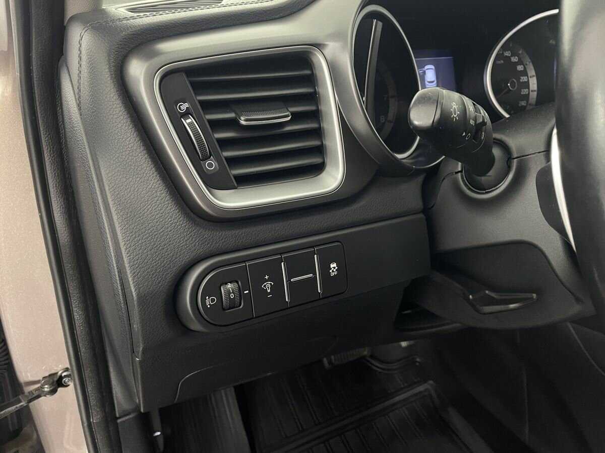 Купить Kia Ceed, 2018, 108 277 км, фото №9