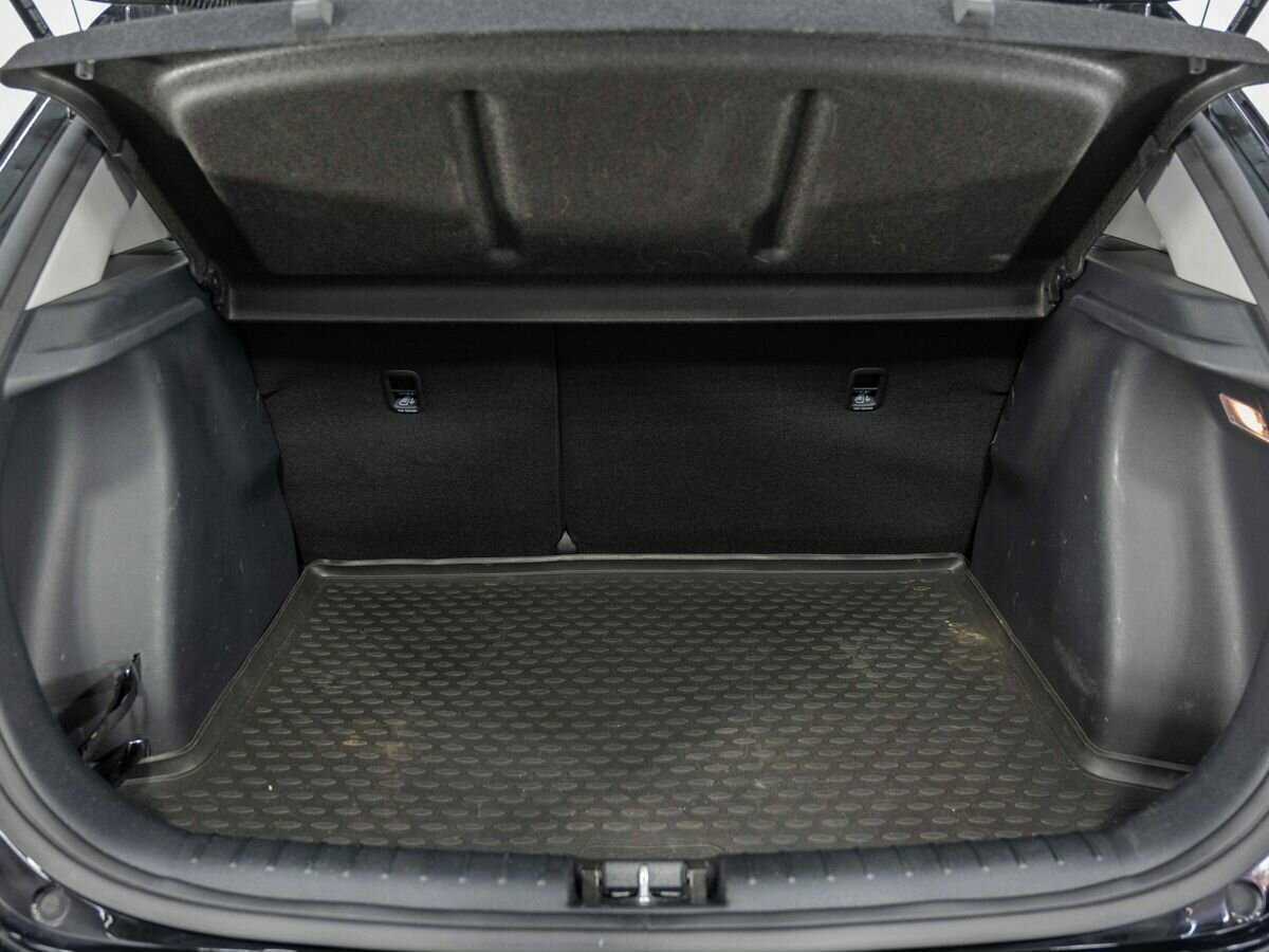 Купить Kia Rio X-Line, 2018, 141 525 км, фото №22