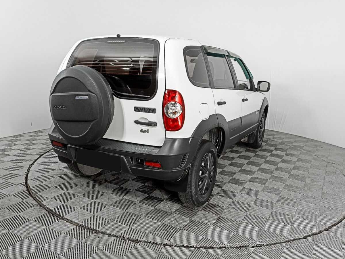 Купить Chevrolet Niva, 2015, 118 260 км, фото №4