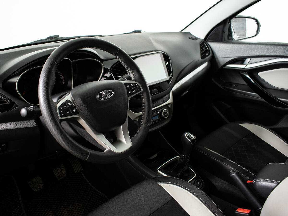 Купить Lada (ВАЗ) Vesta SW Cross, 2019, 30 900 км, фото №9