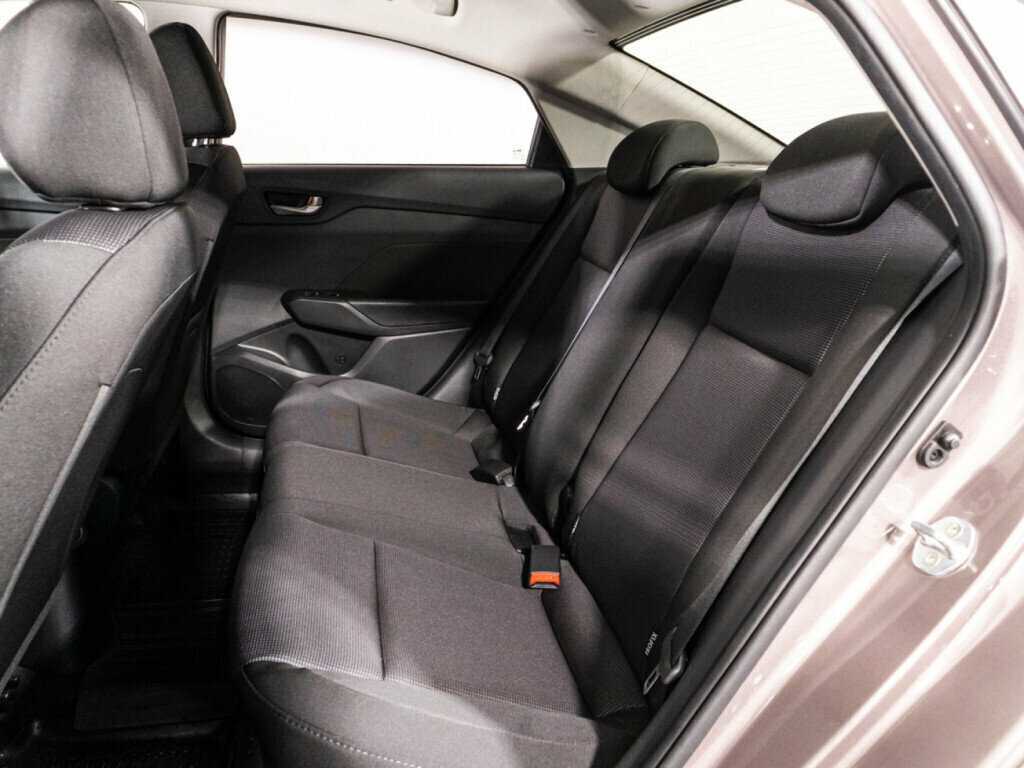 Купить Hyundai Solaris, 2018, 69 341 км, фото №10