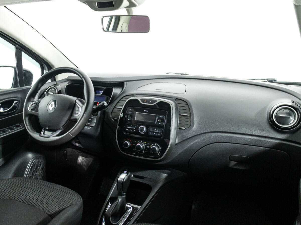 Купить Renault Kaptur, 2017, 83 636 км, фото №9