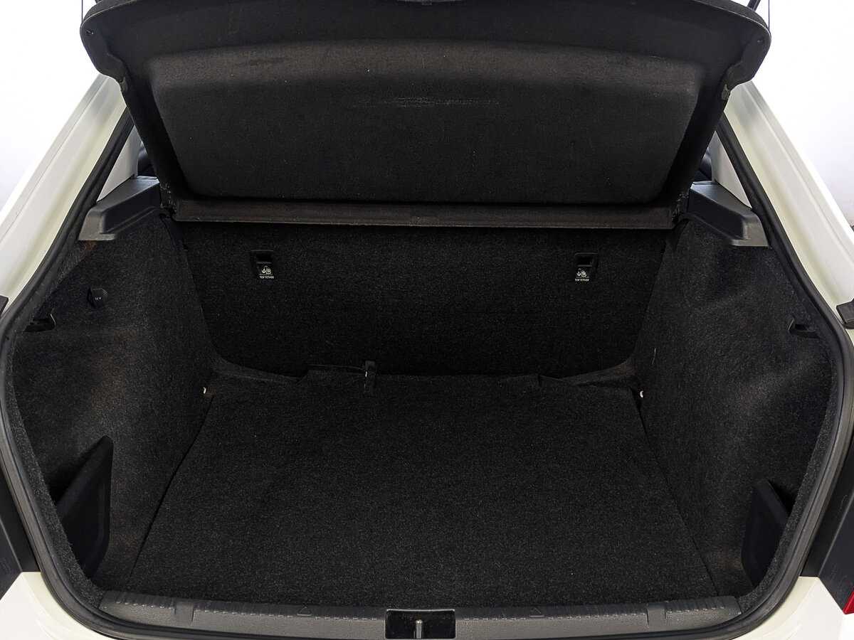 Купить Skoda Rapid, 2017, 158 754 км, фото №10