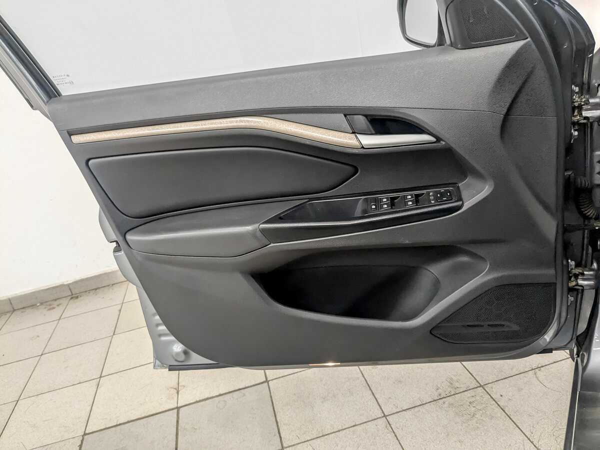 Купить Lada (ВАЗ) Vesta, 2017, 101 482 км, фото №17