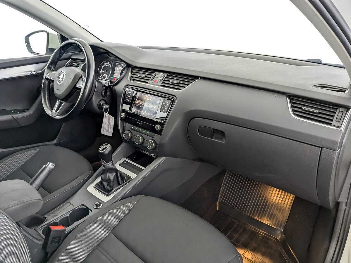 Купить Skoda Octavia, 2019, 146 821 км, фото №11