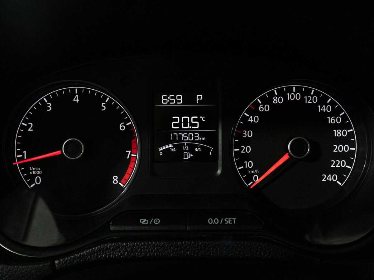 Купить Volkswagen Polo, 2017, 177 502 км, фото №12