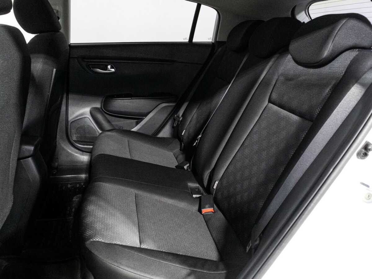 Купить Kia Rio X-Line, 2017, 41 401 км, фото №10