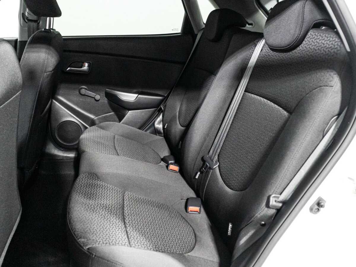 Купить Kia Rio, 2017, 48 268 км, фото №10