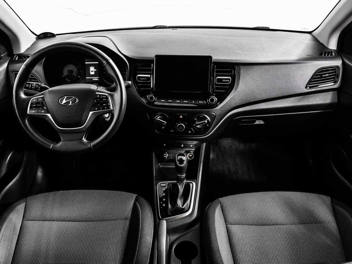 Купить Hyundai Solaris, 2021, 61 232 км, фото №11