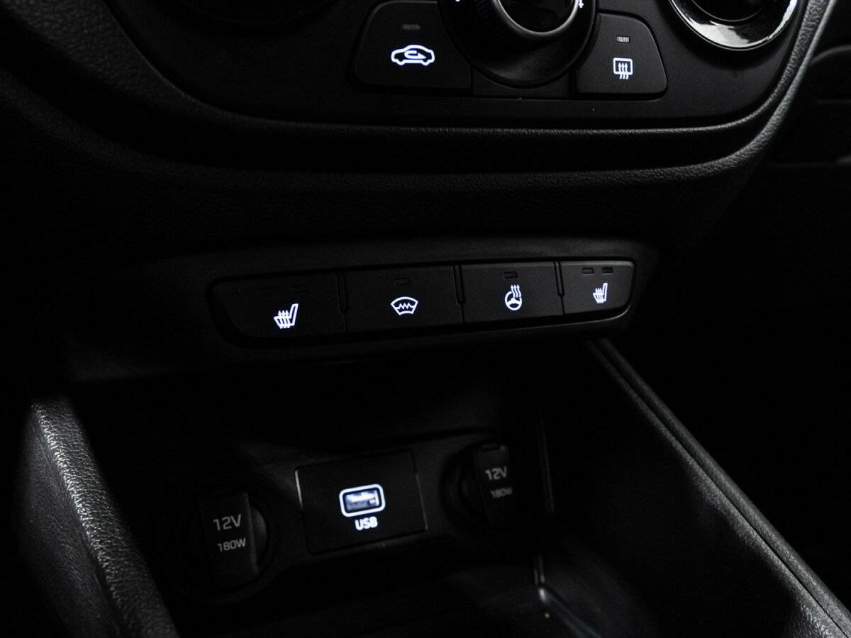 Купить Hyundai Solaris, 2020, 101 424 км, фото №16