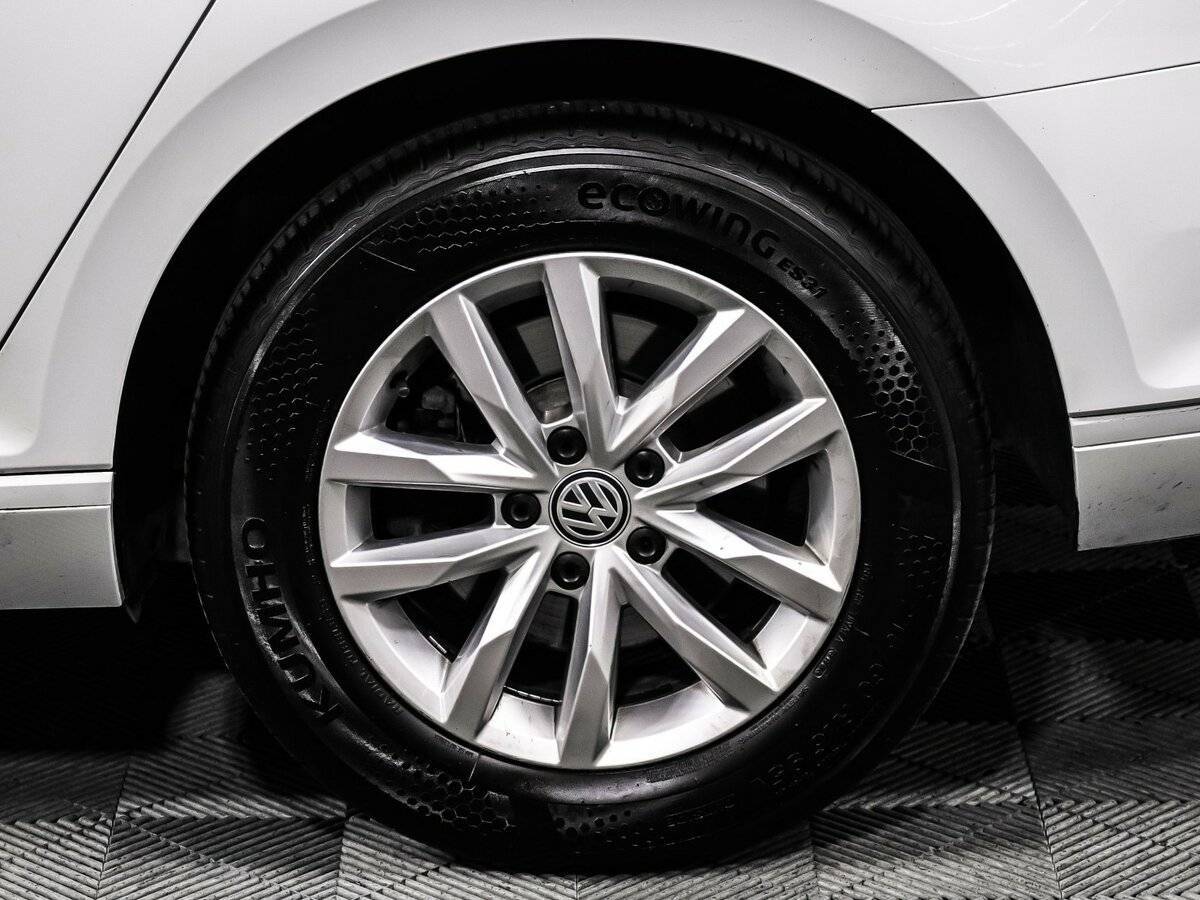 Купить Volkswagen Passat, 2018, 176 549 км, фото №14