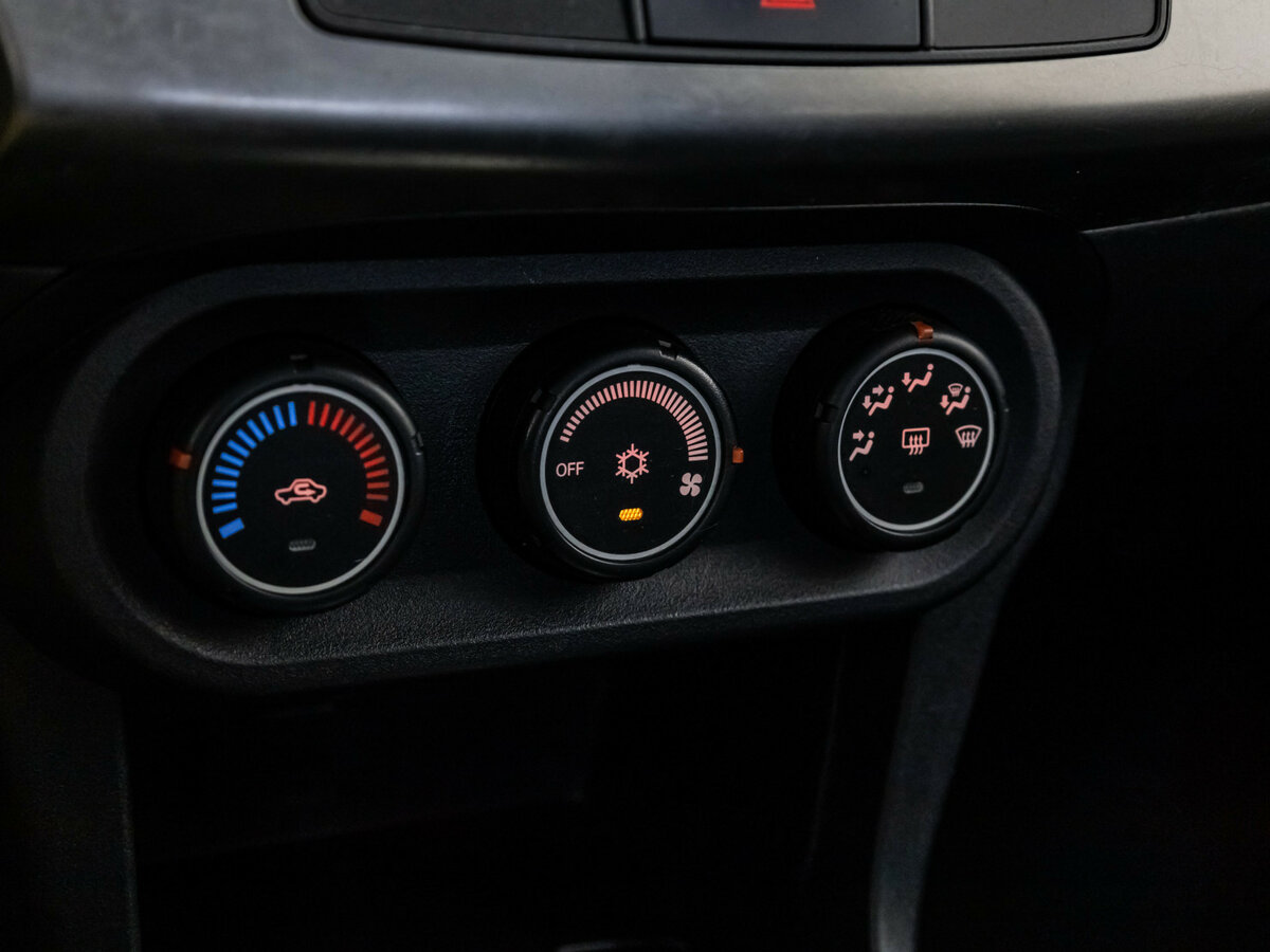 Купить Mitsubishi Lancer X Рестайлинг, 2012, 155 351 км, фото №10